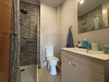 Apartamento T3 para Venda em Póvoa de Santa Iria e Forte da Casa