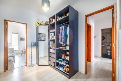 Apartamento T3 para Venda em Póvoa de Santa Iria e Forte da Casa