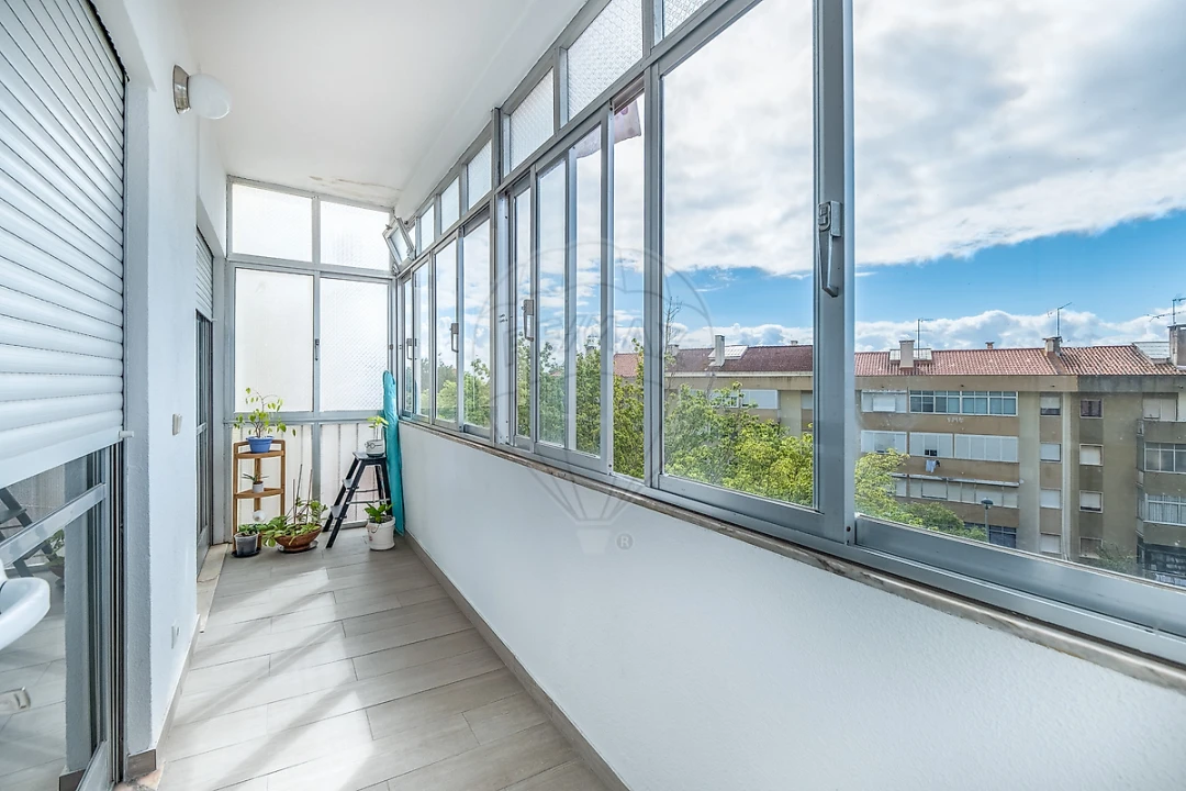 Apartamento T3 para Venda em Póvoa de Santa Iria e Forte da Casa Foto 17