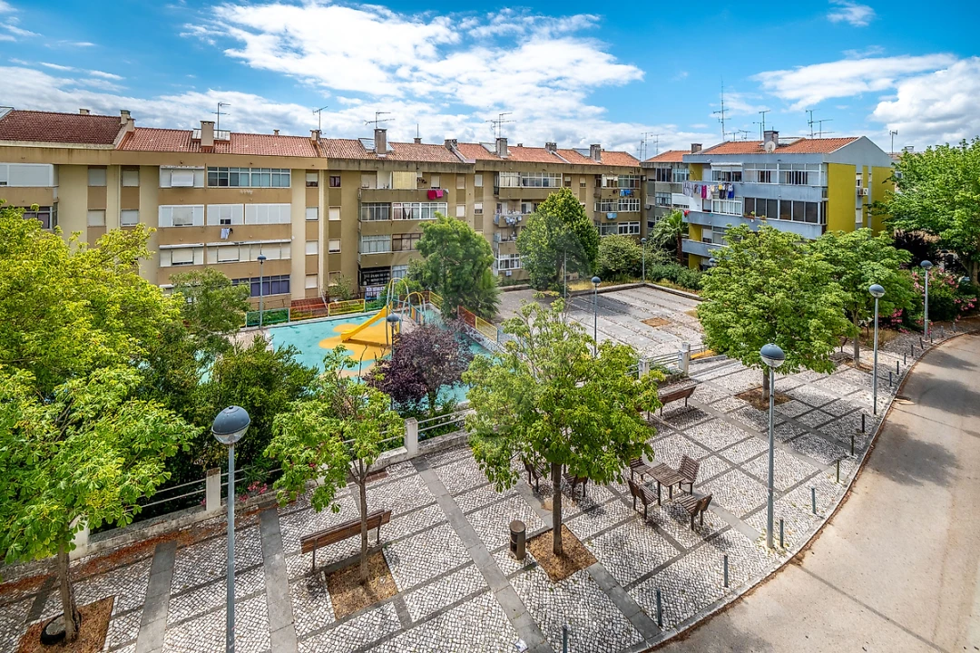 Apartamento T3 para Venda em Póvoa de Santa Iria e Forte da Casa Foto 25