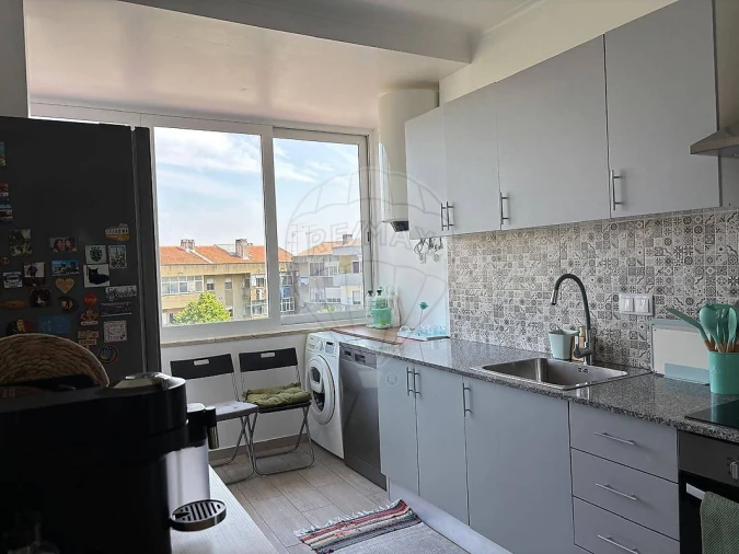 Apartamento T3 para Venda em Póvoa de Santa Iria e Forte da Casa Foto 23