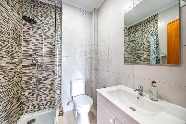 Apartamento T3 para Venda em Póvoa de Santa Iria e Forte da Casa Foto 19