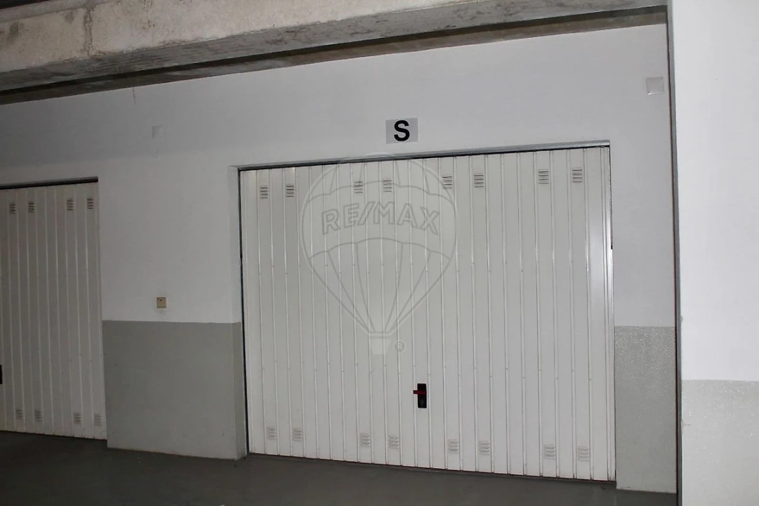 Garagem para Venda em Arruda dos Vinhos Foto 6