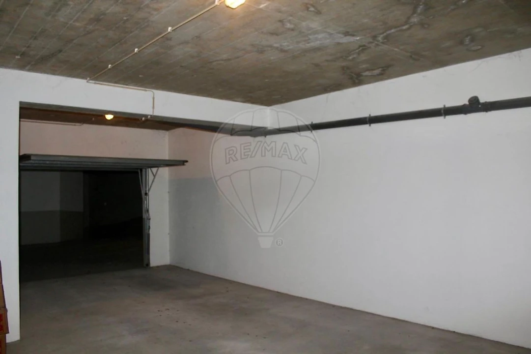 Garagem para Venda em Arruda dos Vinhos Foto 16