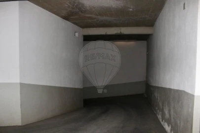 Garagem para Venda em Arruda dos Vinhos