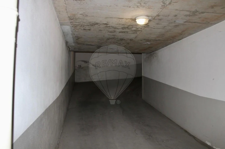 Garagem para Venda em Arruda dos Vinhos Foto 11