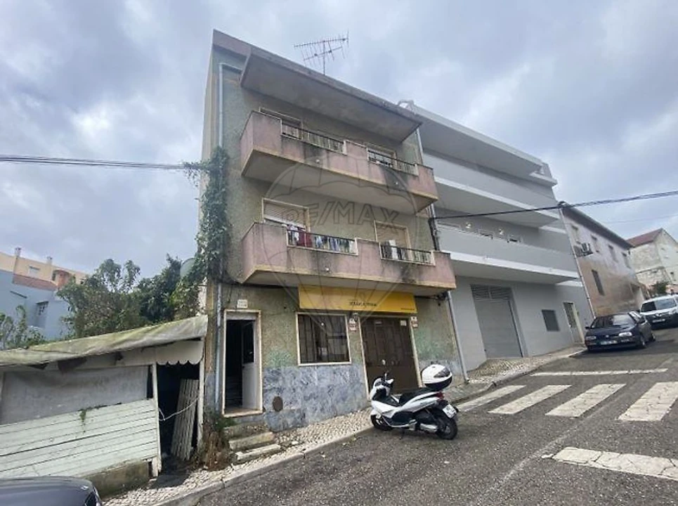 Prédio para Venda em Encosta do Sol Foto 26