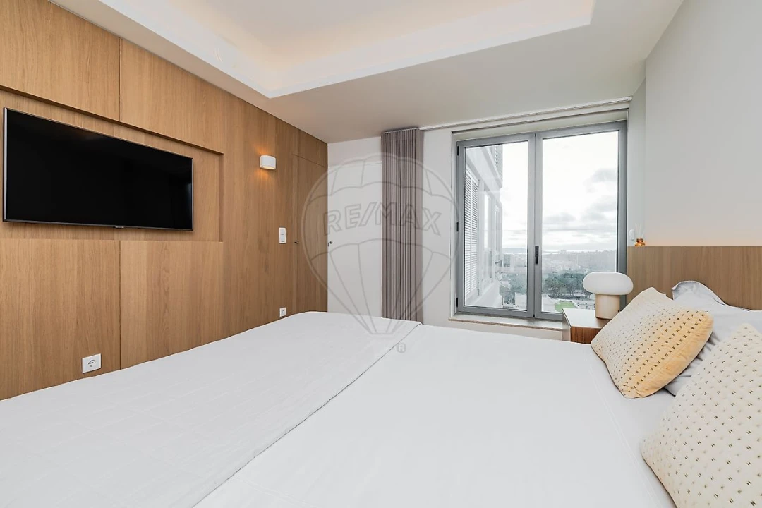 Apartamento T3 para Venda em Campolide Foto 12