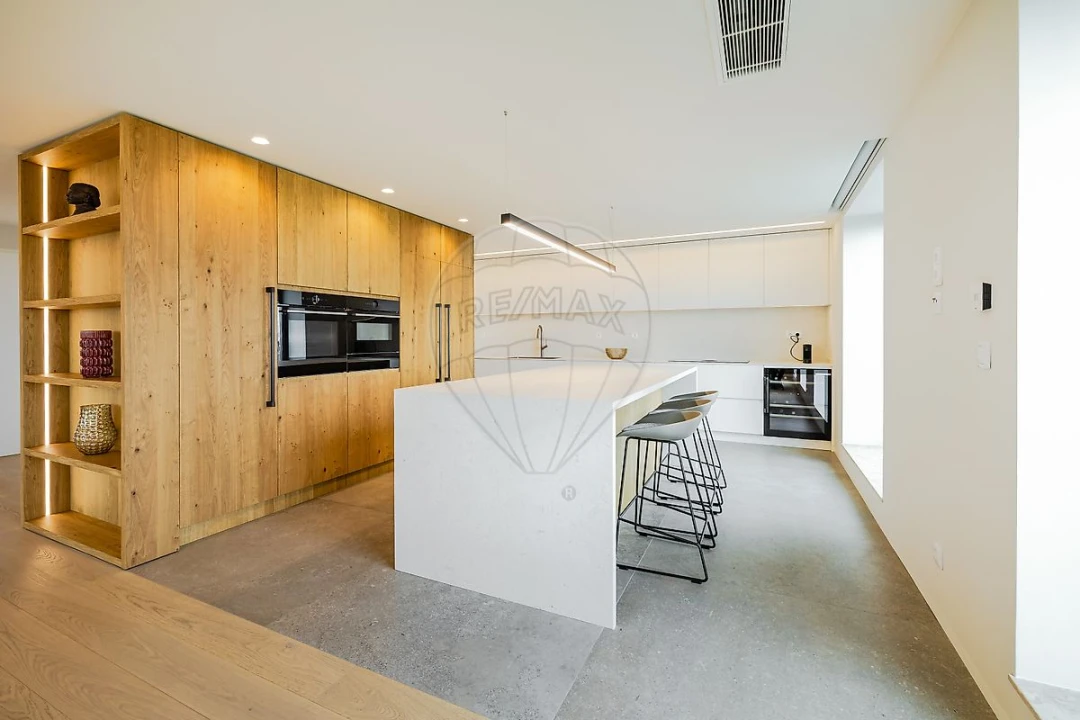 Apartamento T3 para Venda em Campolide Foto 15