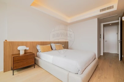 Apartamento T3 para Venda em Campolide
