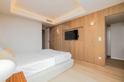 Apartamento T3 para Venda em Campolide