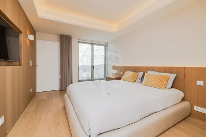 Apartamento T3 para Venda em Campolide