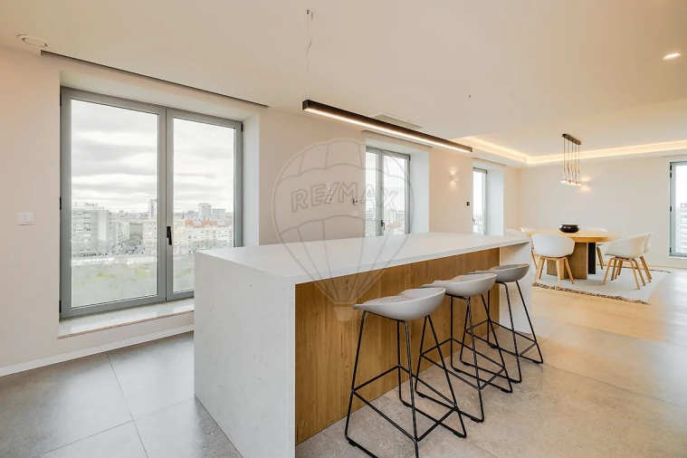 Apartamento T3 para Venda em Campolide Foto 20