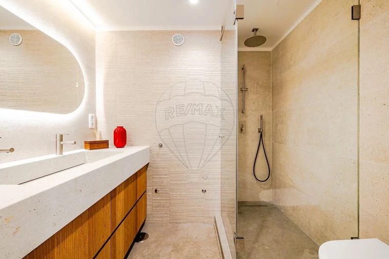 Apartamento T3 para Venda em Campolide Foto 31