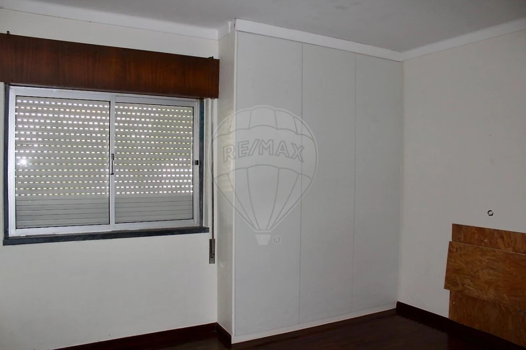 Apartamento T3 para Venda em Arruda dos Vinhos Foto 14
