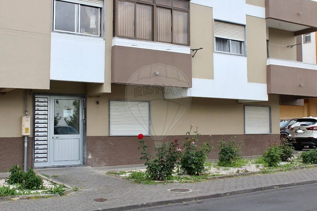 Apartamento T3 para Venda em Arruda dos Vinhos Foto 1