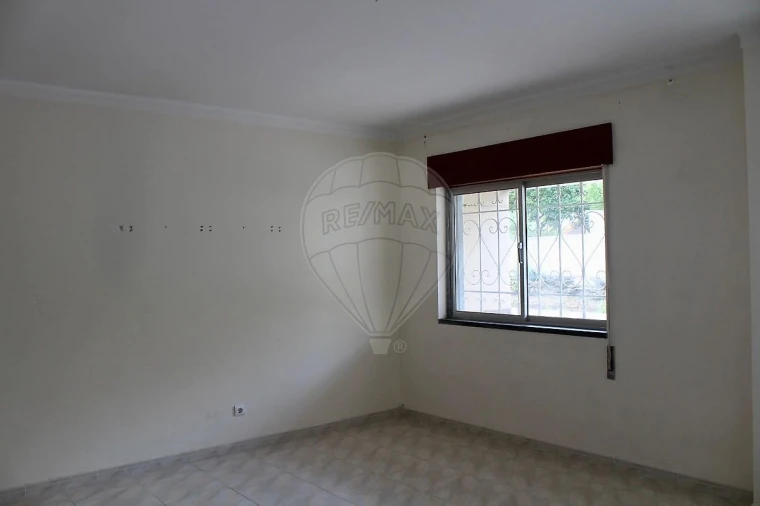 Apartamento T3 para Venda em Arruda dos Vinhos Foto 16