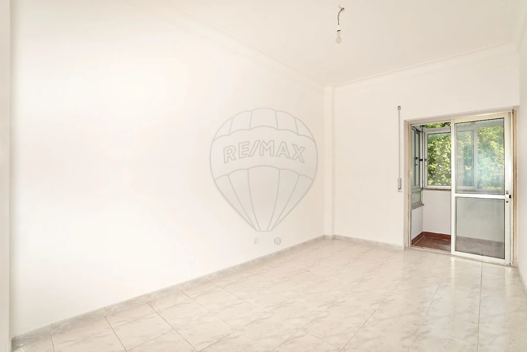 Apartamento T2 para Venda em Póvoa de Santa Iria e Forte da Casa Foto 14