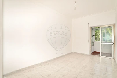 Apartamento T2 para Venda em Póvoa de Santa Iria e Forte da Casa