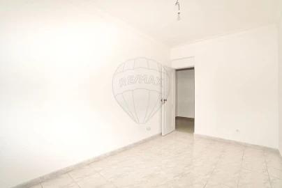 Apartamento T2 para Venda em Póvoa de Santa Iria e Forte da Casa
