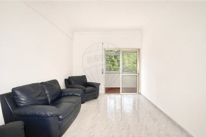 Apartamento T2 para Venda em Póvoa de Santa Iria e Forte da Casa
