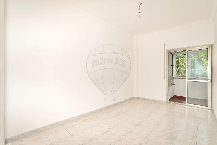 Apartamento T2 para Venda em Póvoa de Santa Iria e Forte da Casa Foto 14