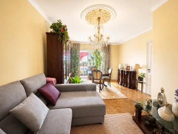 Apartamento T2 para Venda em Agualva e Mira-Sintra