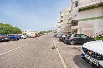 Apartamento T2 para Venda em Agualva e Mira-Sintra