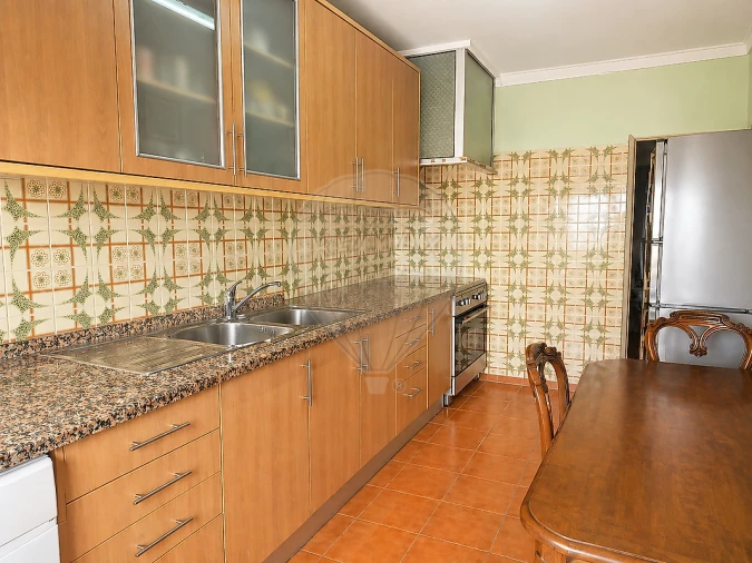 Apartamento T2 para Venda em Agualva e Mira-Sintra Foto 12