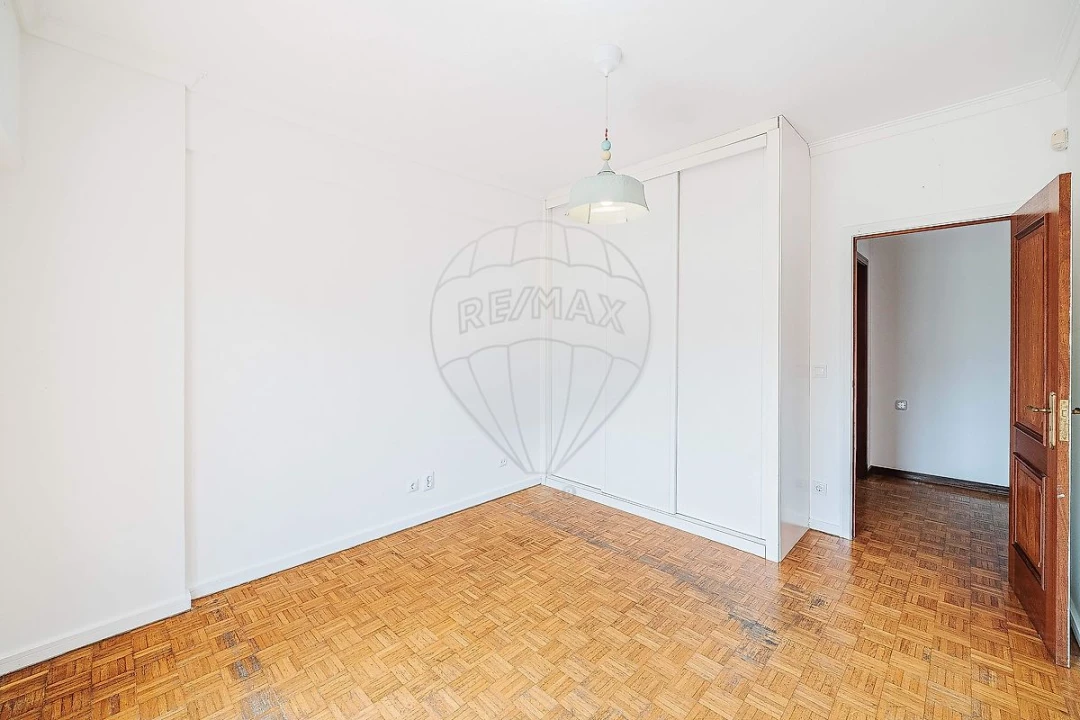Apartamento T2 para Venda em Lumiar Foto 15