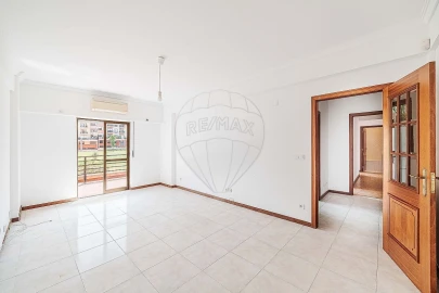 Apartamento T2 para Venda em Lumiar