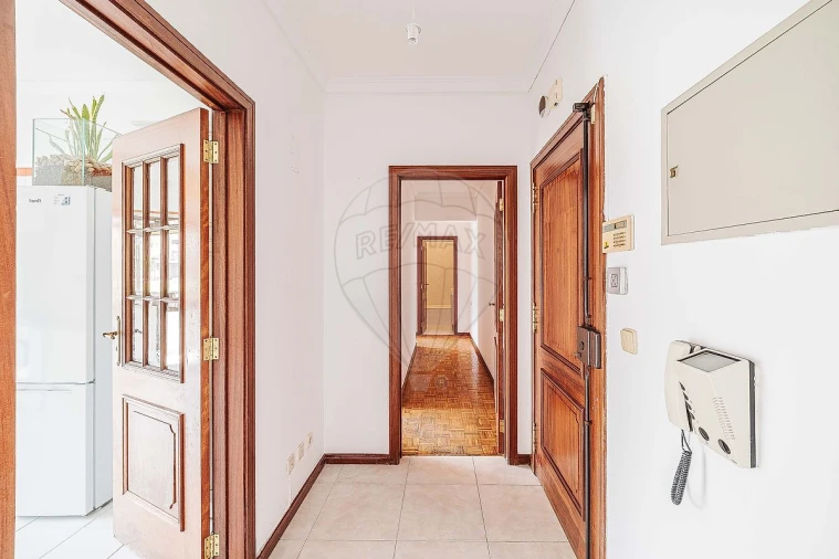 Apartamento T2 para Venda em Lumiar Foto 21