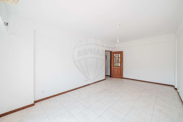 Apartamento T2 para Venda em Lumiar Foto 20