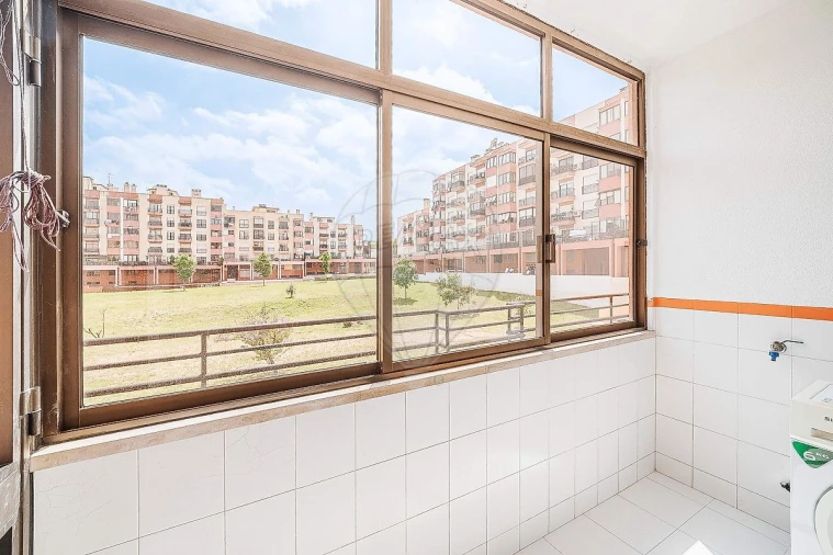 Apartamento T2 para Venda em Lumiar Foto 25