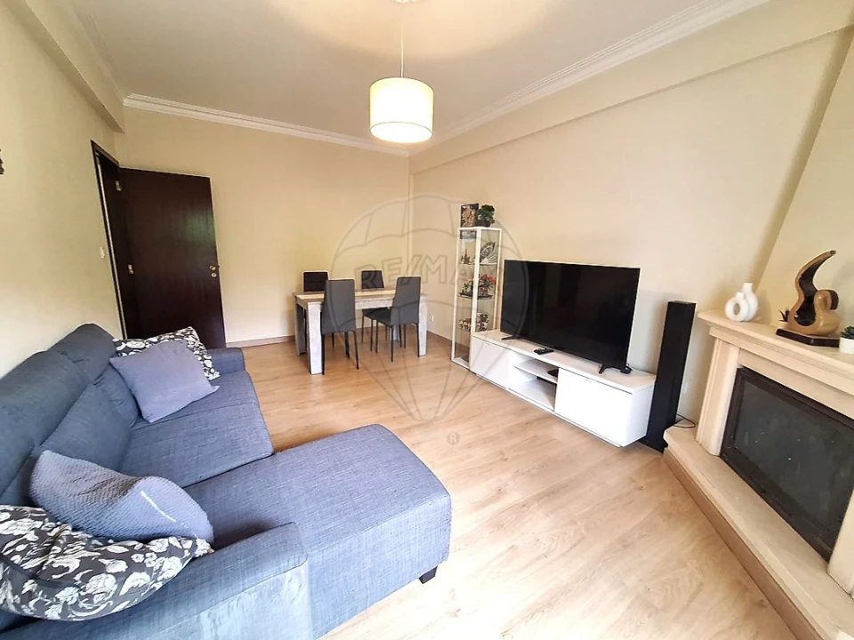 Apartamento T2 para Venda em Queluz e Belas Foto 10