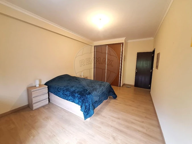 Apartamento T2 para Venda em Queluz e Belas Foto 7