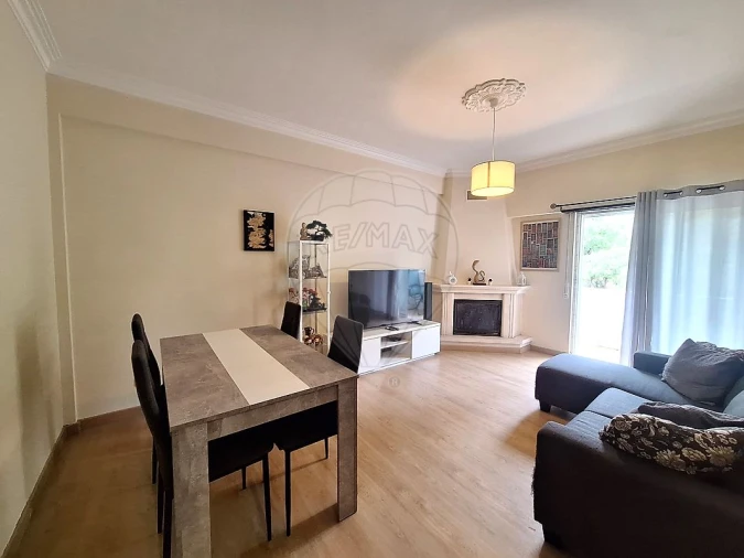 Apartamento T2 para Venda em Queluz e Belas Foto 17
