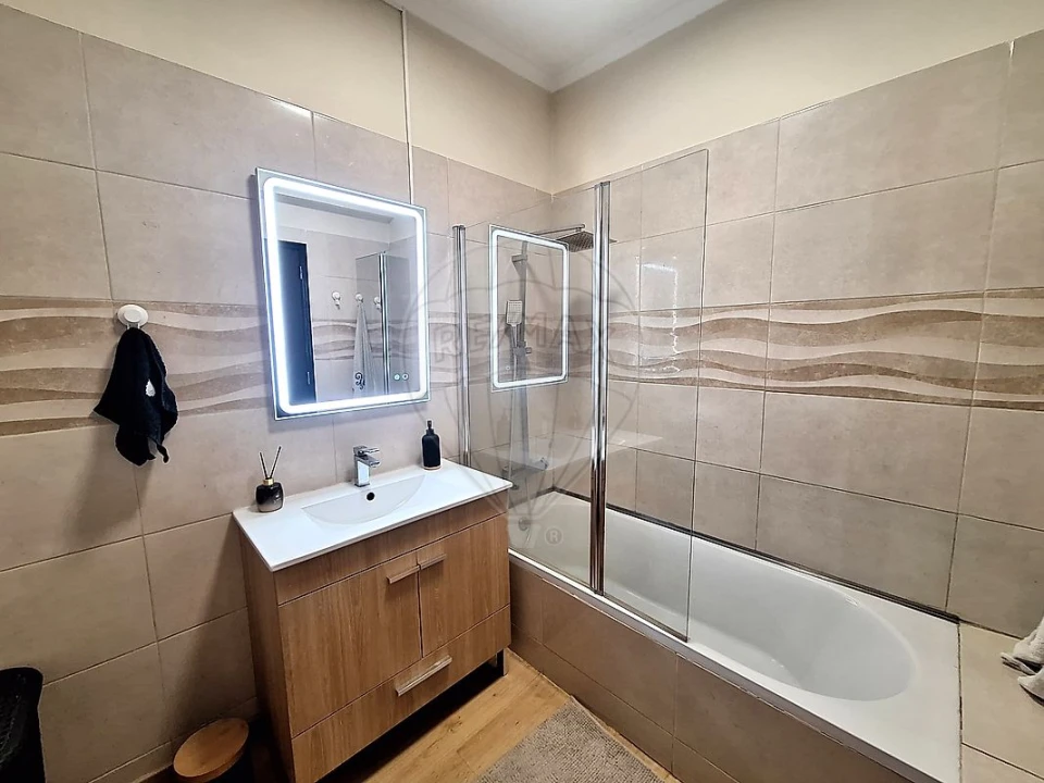 Apartamento T2 para Venda em Queluz e Belas Foto 13