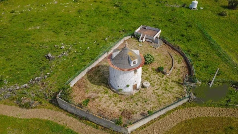 Armazém para Venda em Lousa
