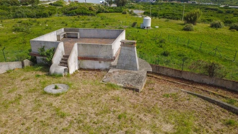 Armazém para Venda em Lousa