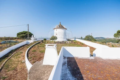 Armazém para Venda em Lousa