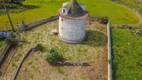 Armazém para Venda em Lousa