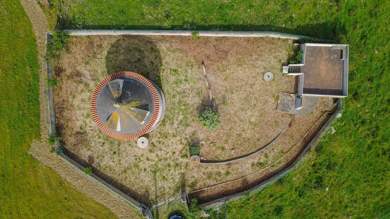 Armazém para Venda em Lousa Foto 17
