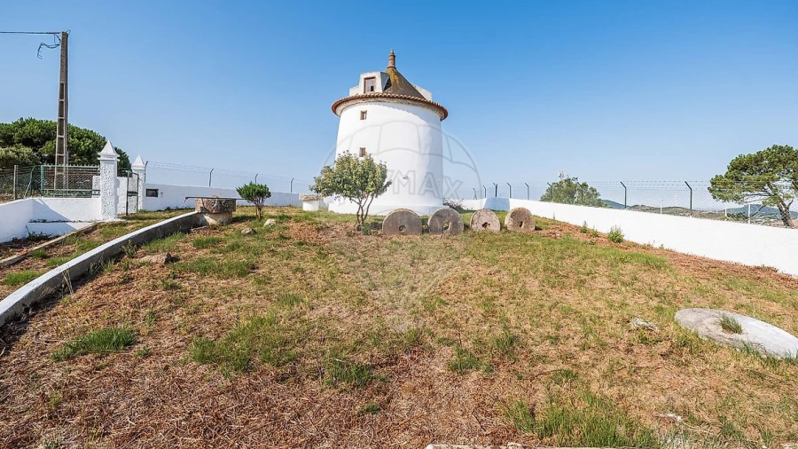 Armazém para Venda em Lousa