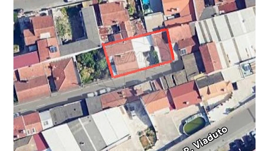 Moradia T5 para Venda em Rio Meão