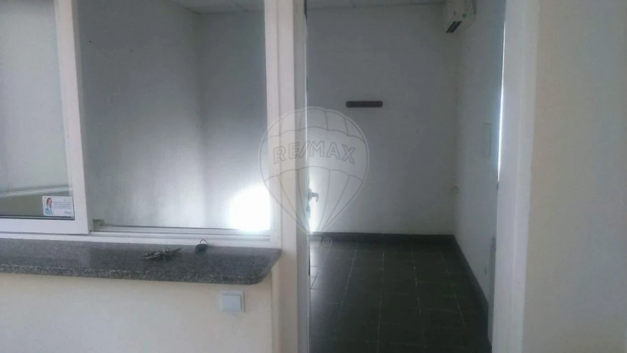 Armazém para Venda em Ovar, São João, Arada e São Vicente de Pereira Jusã Foto 3