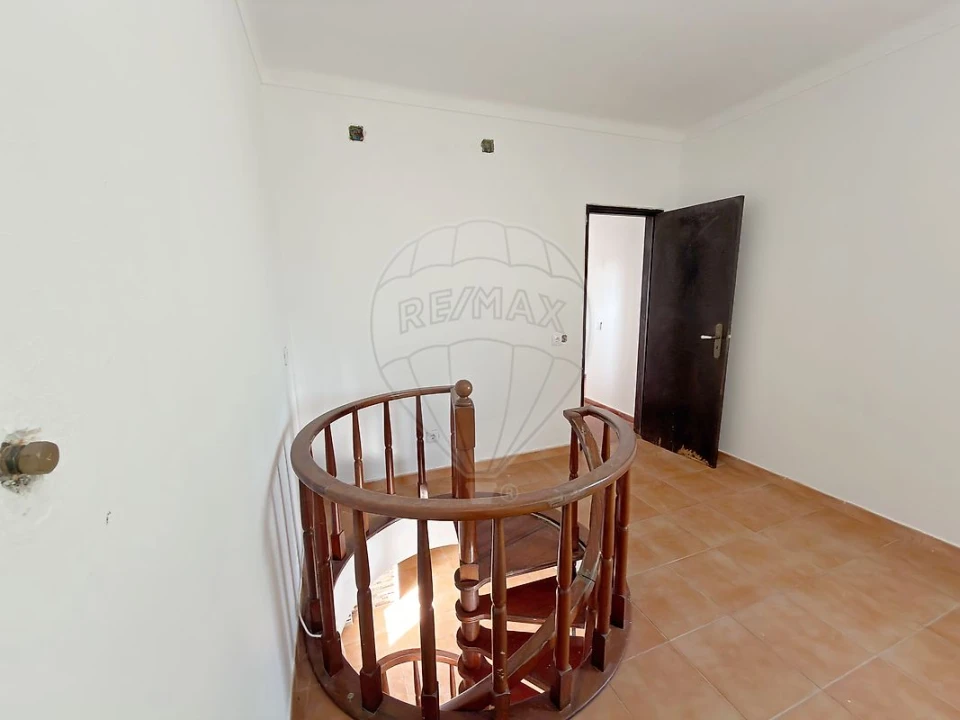 Moradia T2 para Venda em Meca Foto 24