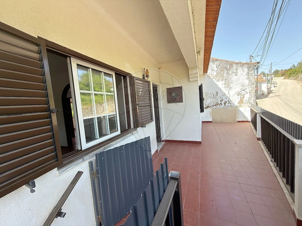 Moradia T2 para Venda em Meca Foto 5