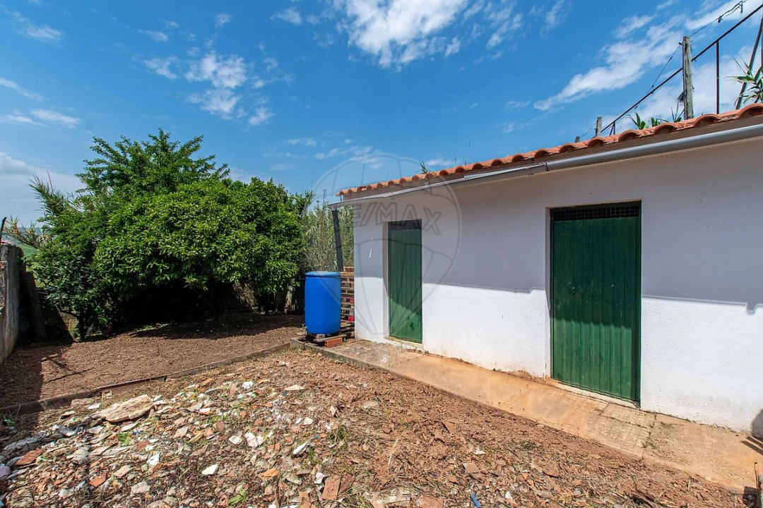 Moradia T2 para Venda em Olhalvo Foto 3