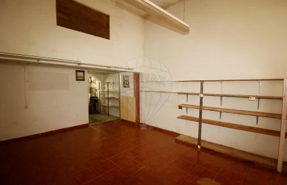 Prédio para Venda em Bucelas